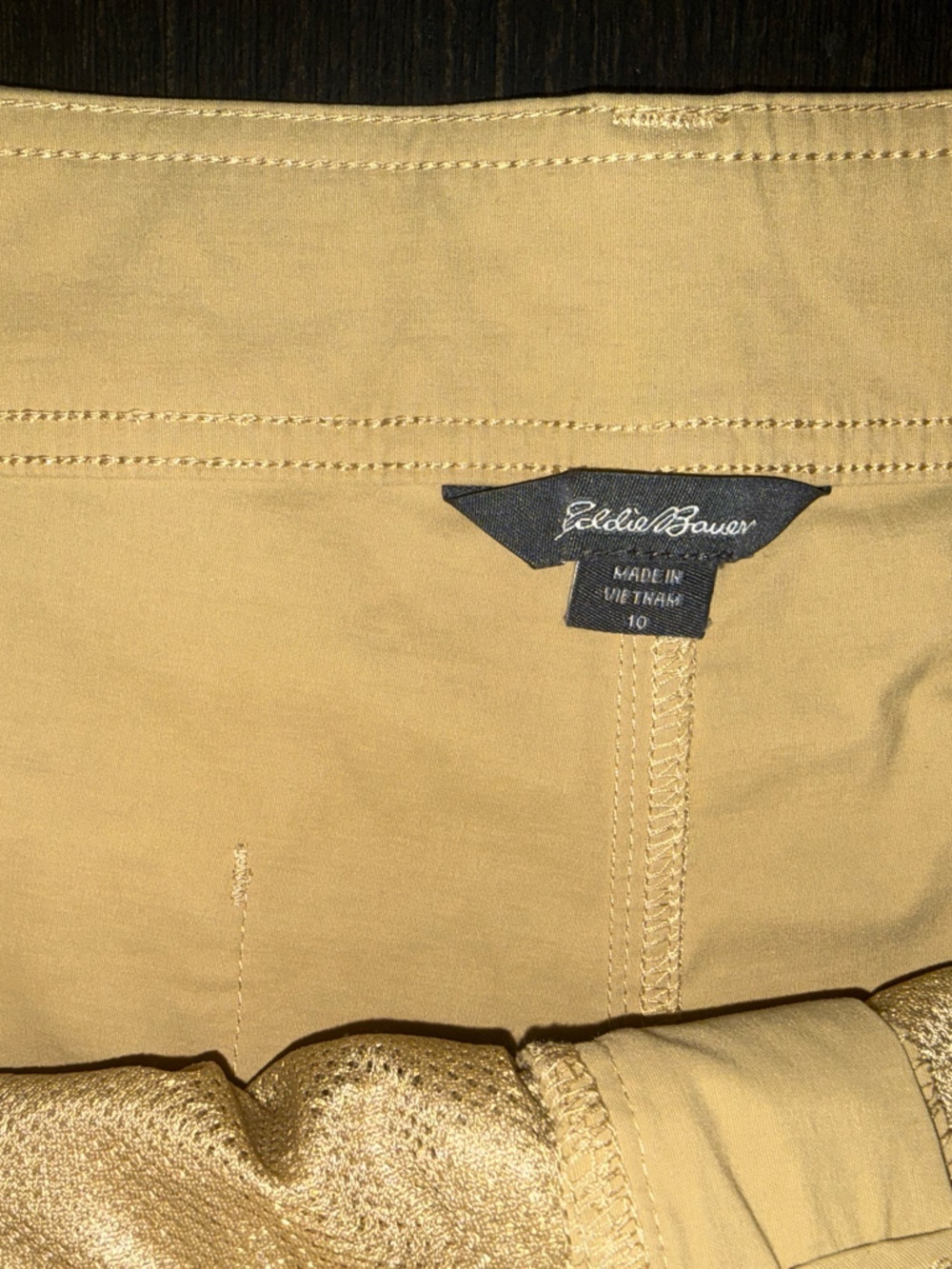 Eddie Bauer Women's Olive Green Cargo Shorts - Picture 5 of 8